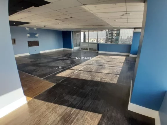 Imagem Conjunto Comercial de Alto Padrão na Chácara Santo Antônio: 4 Banheiros, 4 Vagas e 163,15m² - São Paulo-SP