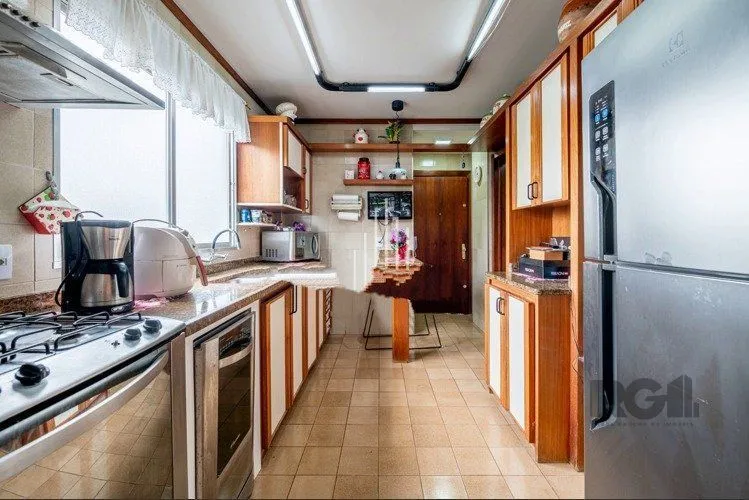 Imagem Apartamento 4 dormitórios, suite, de frente com sacada, 3 vagas de garagem, bai