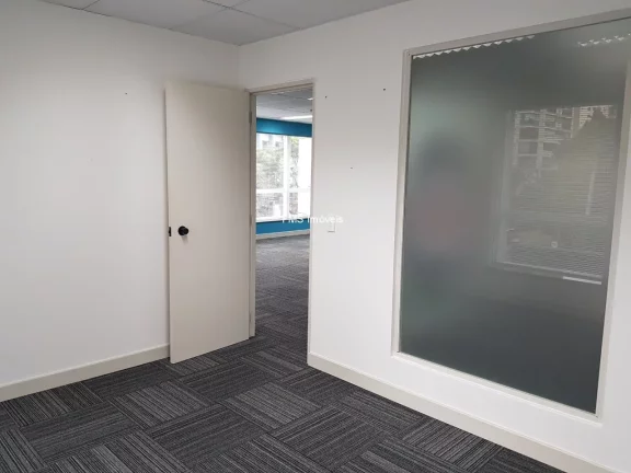 Imagem Conjunto comercial com 130m² na Vila Nova Conceição.