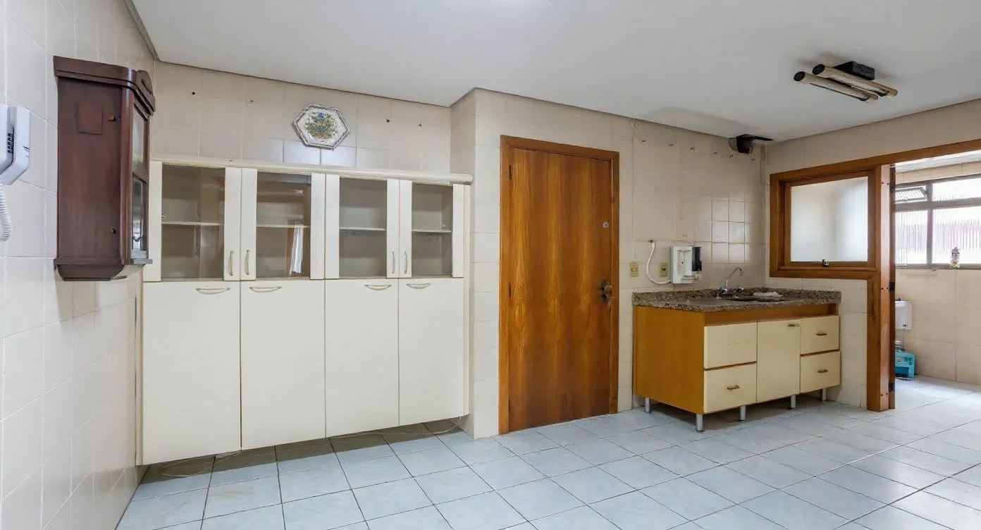 Imagem Vende-se apartamento com 3 quartos, 133m² e 2 vagas - Rio Branco