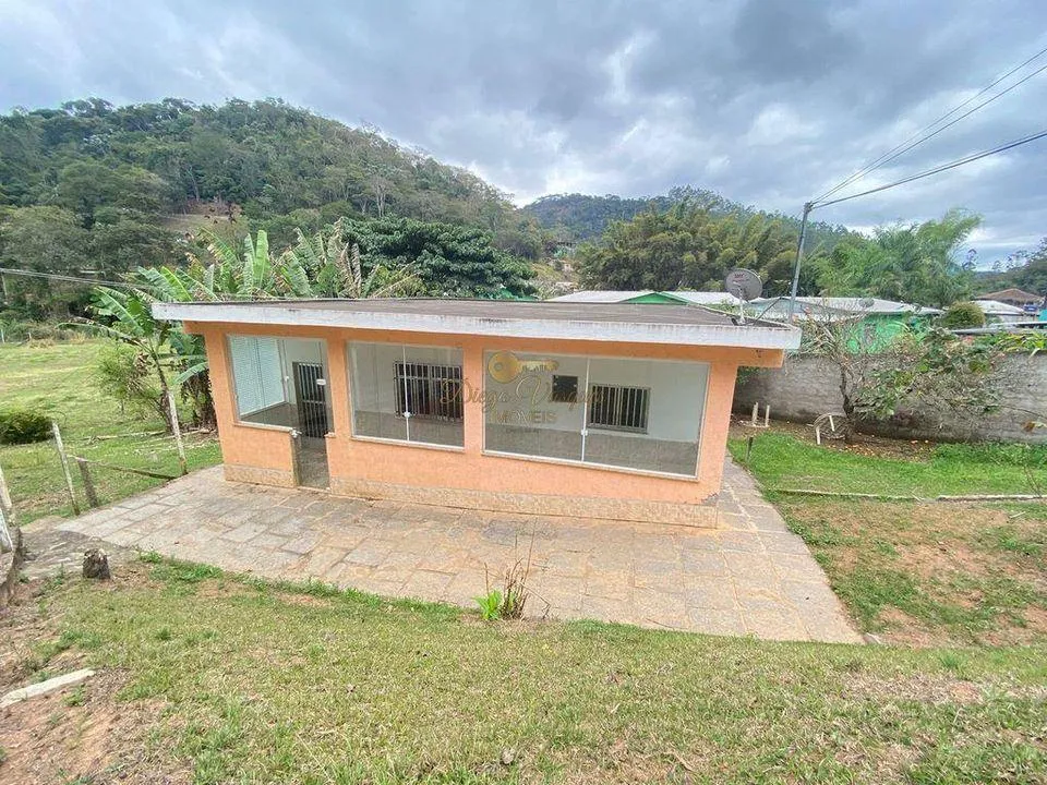 Imagem Casa para Venda em Teresópolis / RJ no bairro Pessegueiros