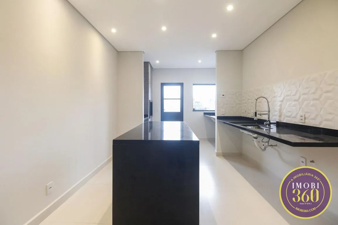 Imagem Sobrado de alto padrão na Vila Santa Isabel, com acabamento de primeira linha.*