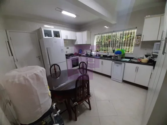 Imagem Casa Impecável, pronta para morar!
