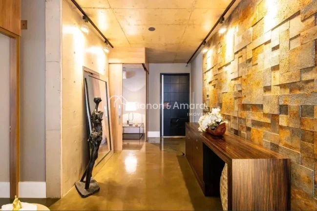 Imagem Amplo e moderno, este lindo apartamento está localizado em uma das regiões mais nobres de Campinas...