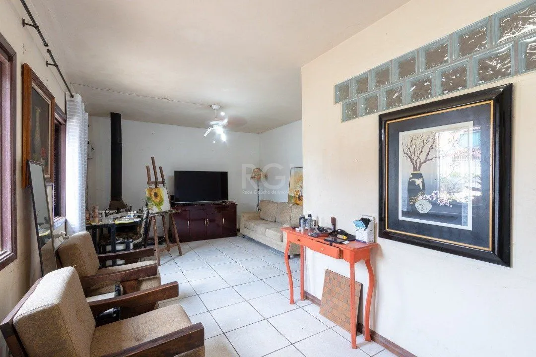 Imagem Casa para Venda - 149.99m², 6 dormitórios, sendo 2 suites, Nonoai