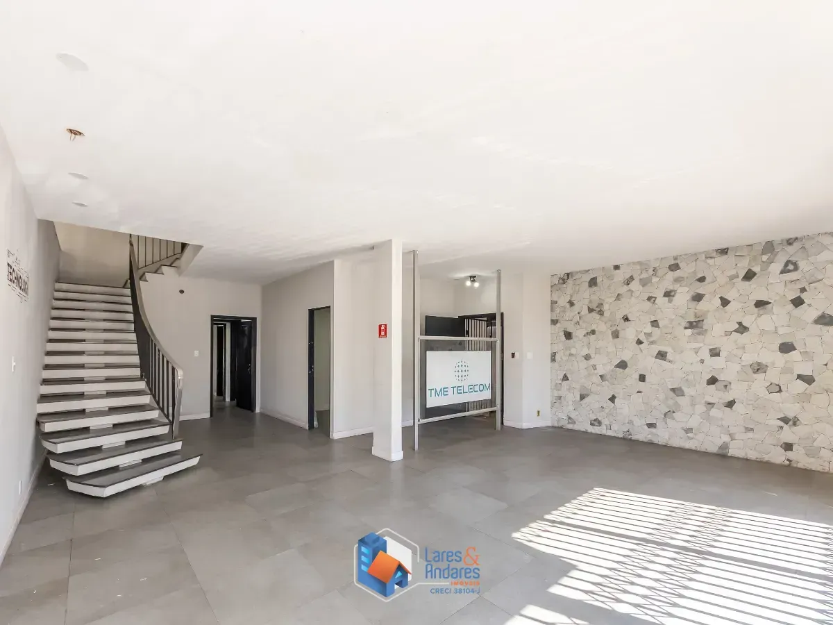 Imagem Casa comercial para venda em Lapa, 300m²