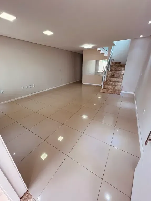 Imagem Casa com 4 Quartos à Venda, 140 m² em Sapiranga-Coité - Fortaleza