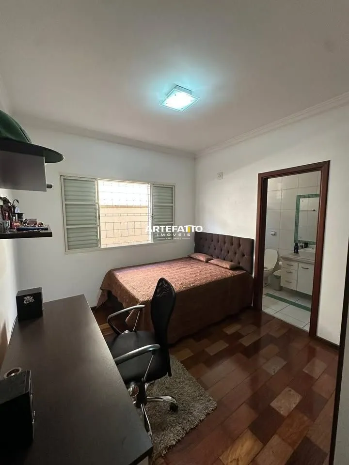 Imagem Casa à venda em Franca, Vila Totoli, com 4 quartos, 310m2