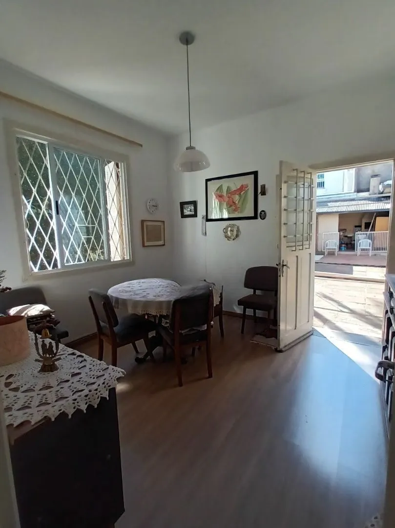 Imagem Casa a venda Bairro Higienópolis / 2 dorm / 2 vagas