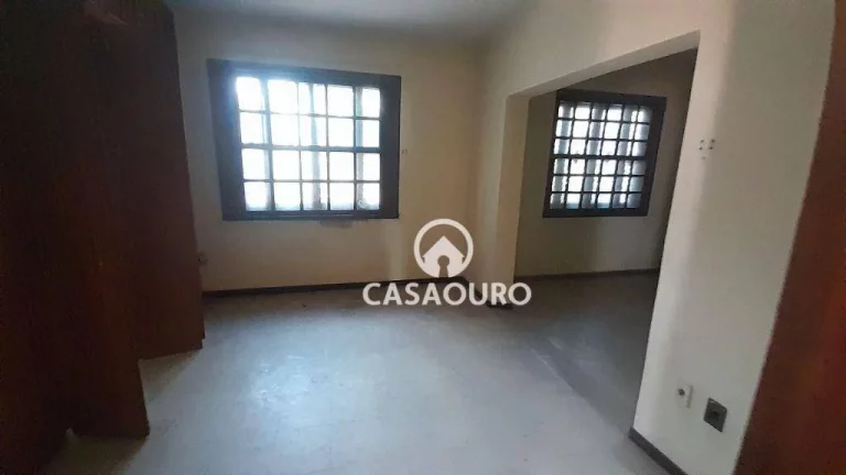 Imagem Casa com 6 dormitórios à venda, 400 m² por R$ 900.000,00 - Serra - Belo Horizonte/MG