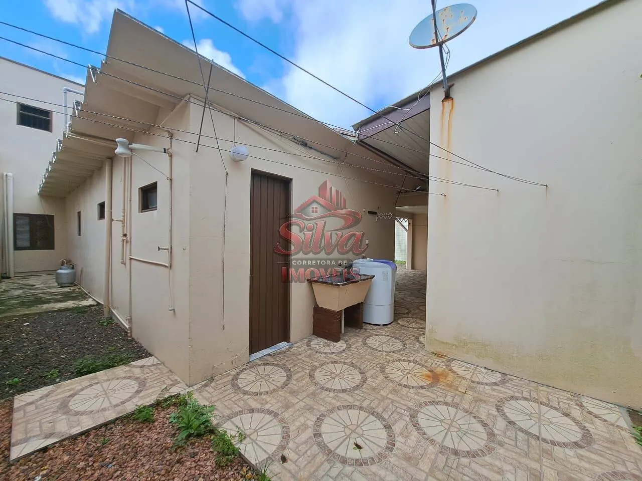 Imagem 1158 |Casa 4 dormitórios com suíte a 260m do mar