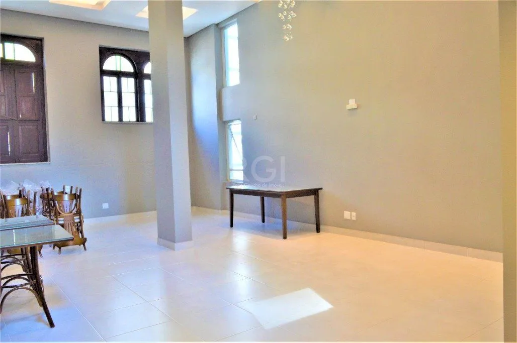 Imagem Excelente apartamento 2 dormitórios com garden e duas vagas no Bom Fim