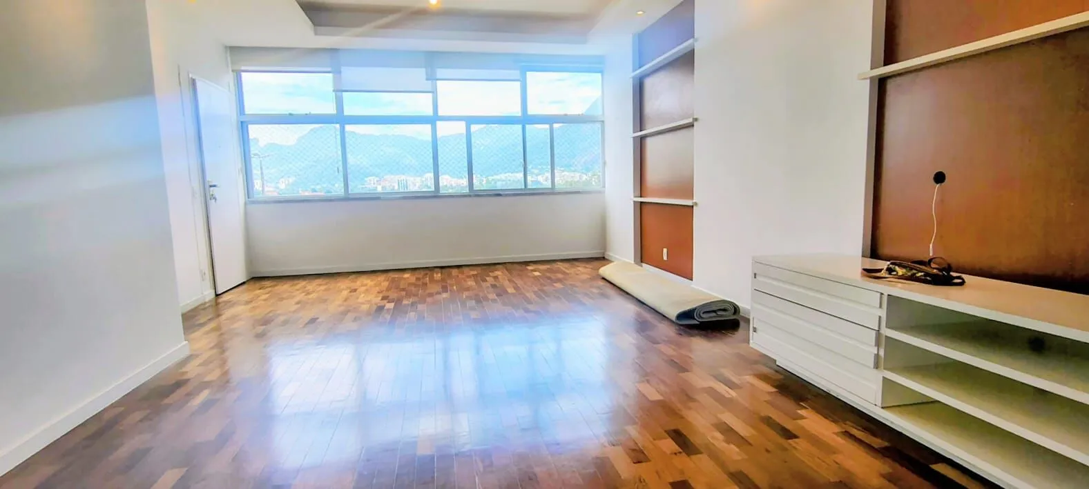 Imagem Apartamento à venda no bairro Lagoa em Rio de Janeiro/RJ
