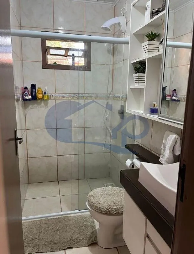 Imagem Casa á venda com 2 dormitórios na Vila São João em Torres/RS