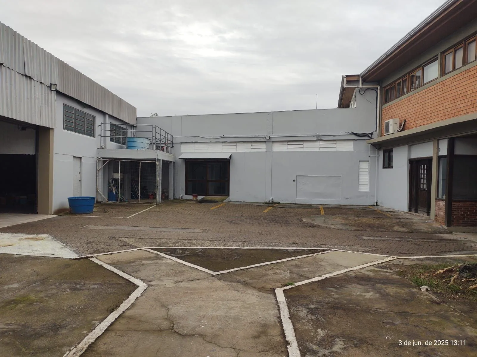 Imagem PRÉDIO COMERCIAL PARA LOCAÇÃO - CANOAS/RS