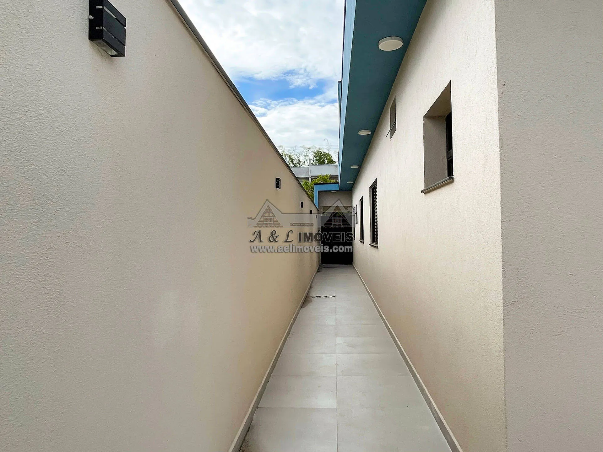 Imagem Casa à venda em Taubaté - Imóvel novo em condomínio fechado