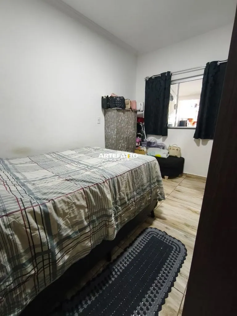 Imagem Casa bairro City Petrópolis, 250m2, rico em porcelanato e modulados.