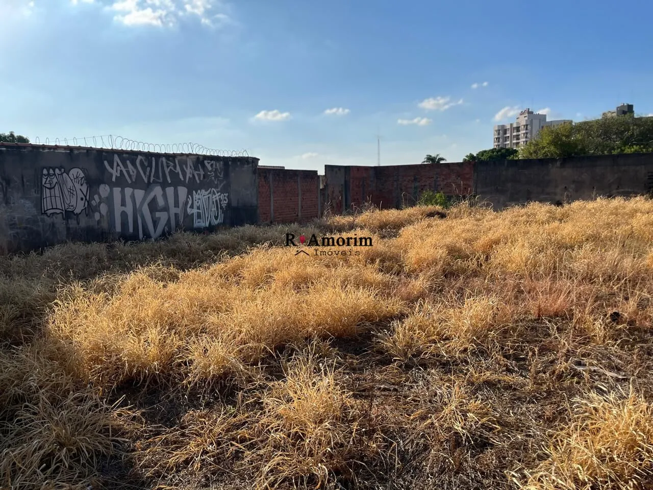 Imagem Terreno a venda em Itu/SP, com 1000 metros em ótima localização, ACEITA PERMUTA POR APTO EM ITU