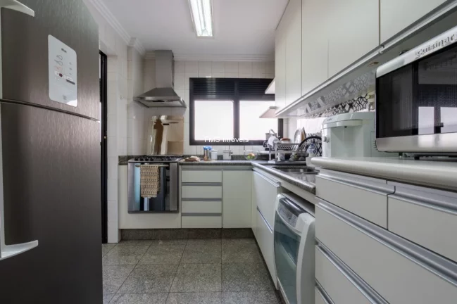 Imagem Apartamento a venda no Brooklin Novo com 3 Quartos, 3 Suítes, 132m²