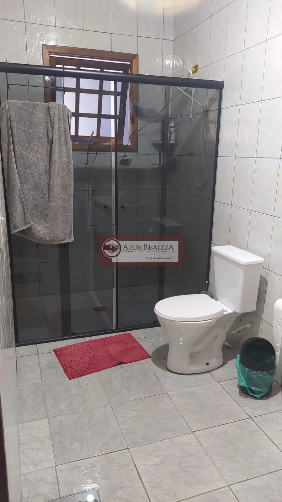 Imagem Vendo Oportunidade no parque do terceiro lago. Vendo casa em condomínio parque terceiro lago, terreno de 504m², 180m² de área útil, 2 Dormitirios, sacada, 2 salas, 2 Banheiros, 3 vagas de garagem, canil e poço artesiano, valor de SUPER Oportunidade. R$ 65