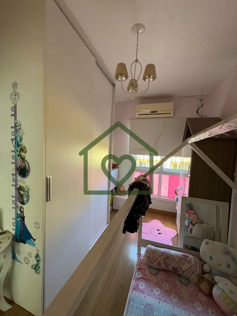 Imagem CASA I 3 DORMITÓRIOS I 1 SUÍTE I SEMI MOBILIADA I 2 VAGAS I HÍPICA I ZONA SUL 
 
ABRIANOS vende m...