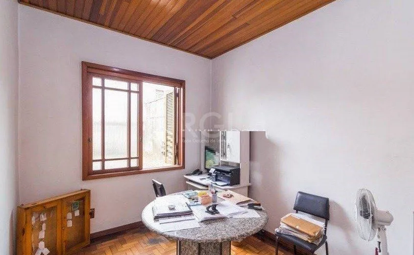 Imagem Predio para Venda - 120m², 3 dormitórios, 3 vagas - Partenon