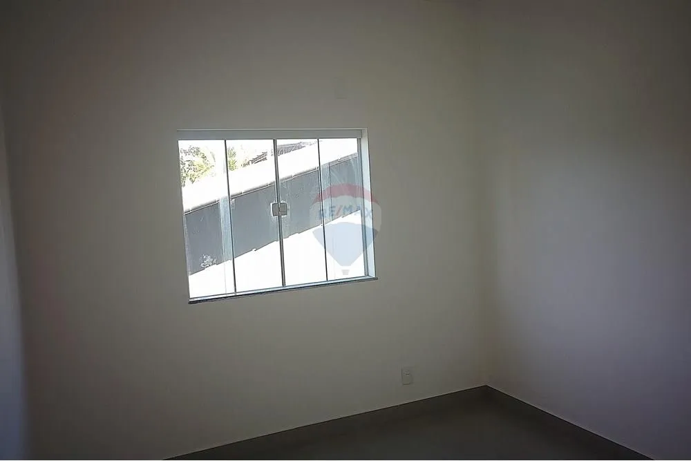 Imagem Casa com 3 quartos para alugar em Pedra de Guaratiba