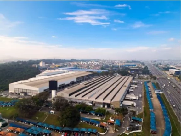 Foto do imóvel Galpão Comercial para Locação em Guarulhos-SP Cidade Jardim Cumbica 1.769,21m² de Área Disponível