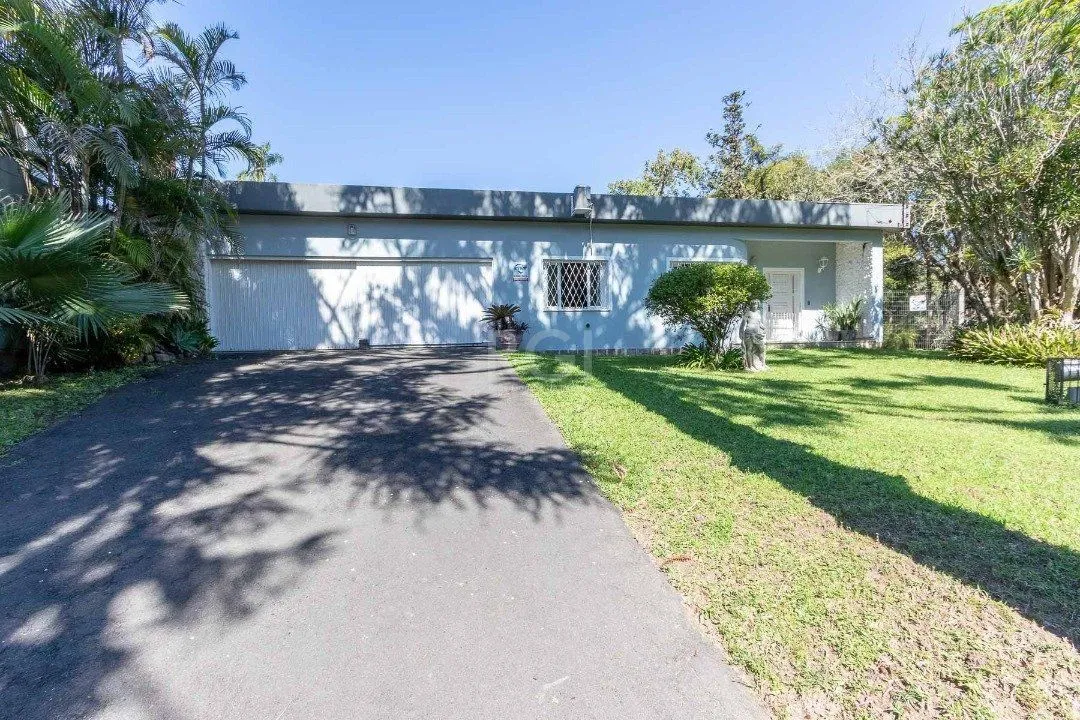 Imagem Casa para Venda - 250m², 3 dormitórios, sendo 1 suites, 3 vagas - Tristeza