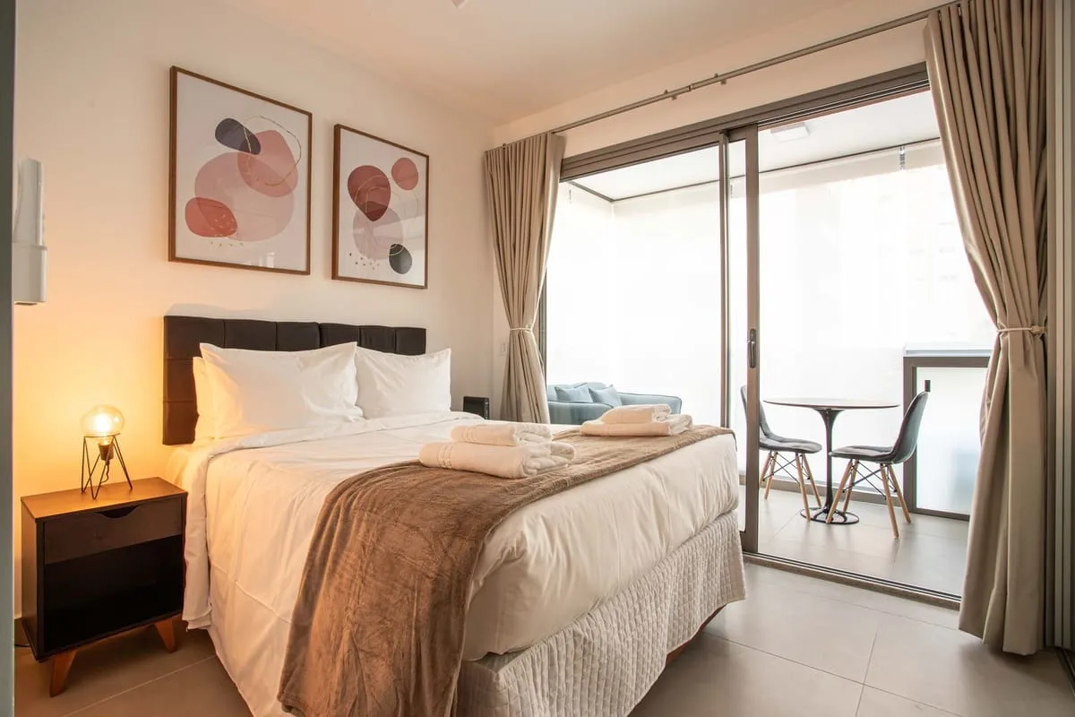Foto do imóvel Apartamento com 1 Quarto para alugar, 25m² - Pinheiros em Rua Alves Guimarães, 287 - Pinheiros, São Paulo - SP