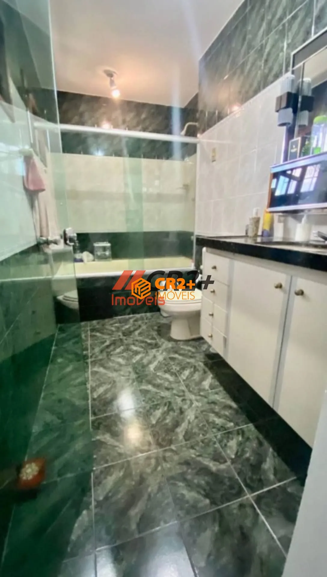 Imagem Casa à Venda com 4 Quartos, 2 Suítes em Piedade com 480 M².