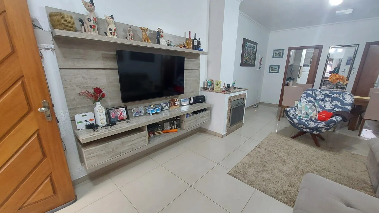 Imagem CASA NO LAGOS DE NOVA IPANEMA - 02 QUARTOS E ATELIER NO PISO SUPERIOR