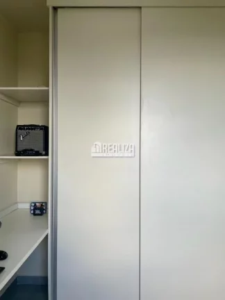 Imagem Apartamento de 2 dormitórios com móveis planejados e piscina no Condomínio Spazio Urca - no bairro Mercês, em Uberaba