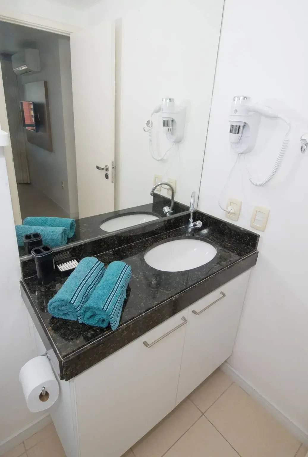 Imagem Apartamento com 2 Quartos à Venda, 57 m² em Ponta Negra - Natal