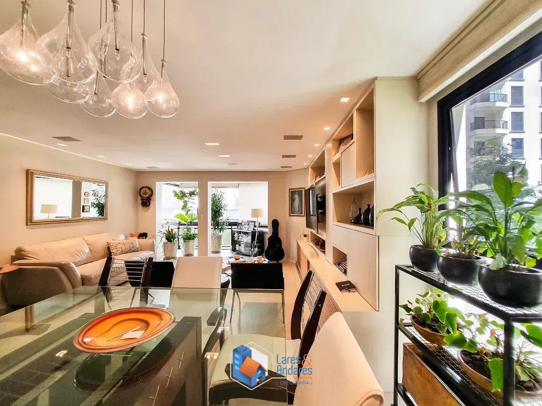 Imagem Apartamento para venda em Moema com 2 quartos, sendo 2 suítes, 98m²