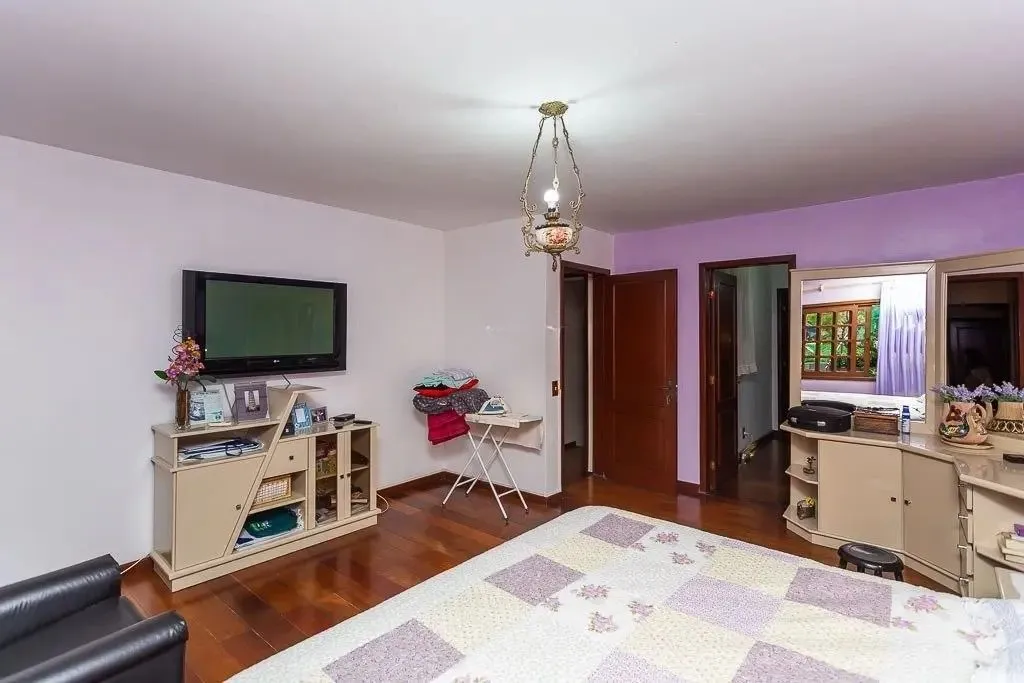 Imagem Casa espaçosa com 6 dormitórios e vista incrível no Cristo Redentor