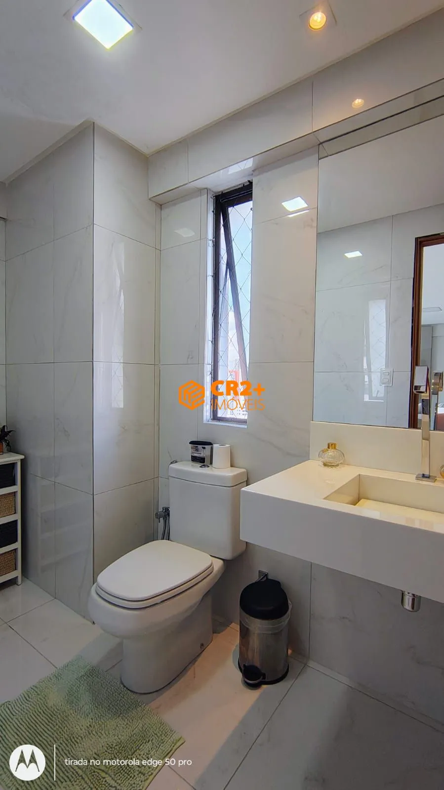 Imagem Vendo apartamento alto padrão 135m2, 03 quartos, 02 vagas de garagem em Boa Viag