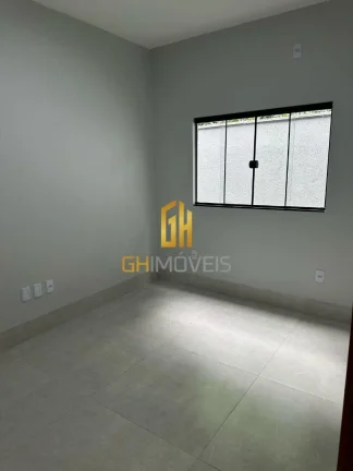 Imagem CA1815Linda casa com 3 quartos sendo 1 suíte localizada na Vila Oliveira A casa possui 3 quartos Se...