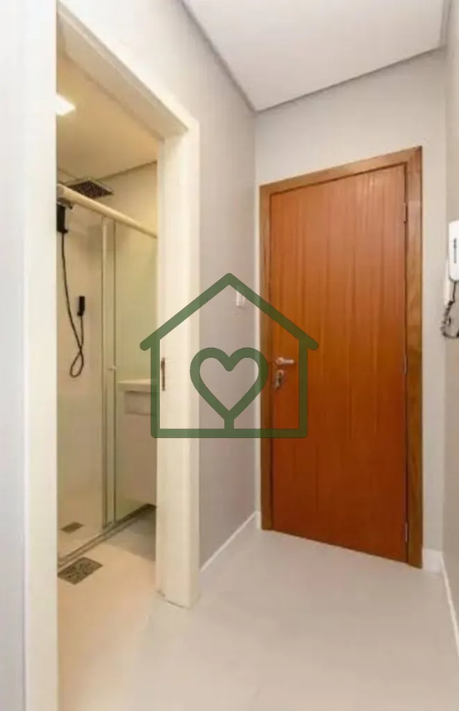 Imagem Estúdio moderno e bem aproveitado, com cozinha completa e banheiro privativo, ideal para quem busca...