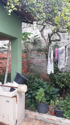 Imagem Casa com 3 dormitórios, 2 banheiros