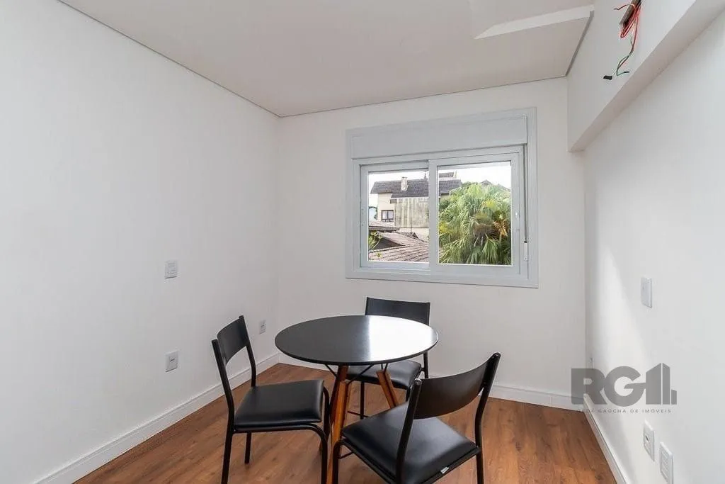 Imagem Excelente cobertura de 238m² com 3 dormitórios e 2 vagas.