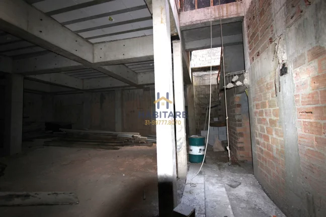 Imagem PRÉDIO RESIDENCIAL PARA 12 APARTAMENTOS E COBERTURA