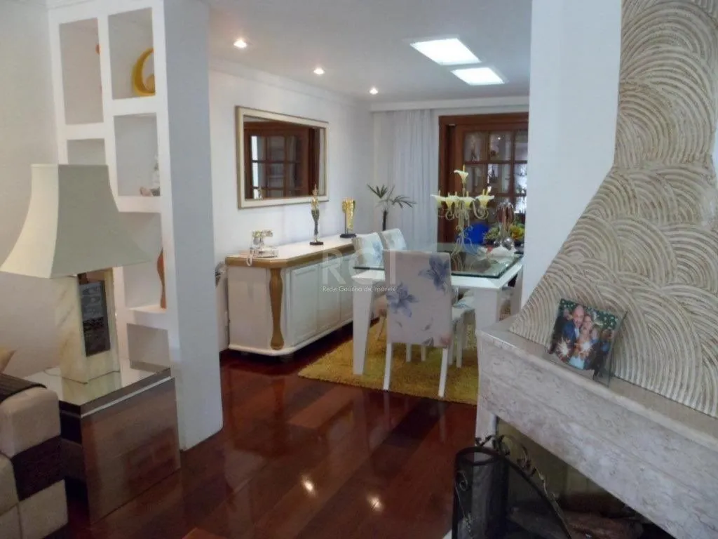 Imagem Casa para Venda - 216m², 4 dormitórios, sendo 1 suites, 8 vagas - Aberta Dos Morros