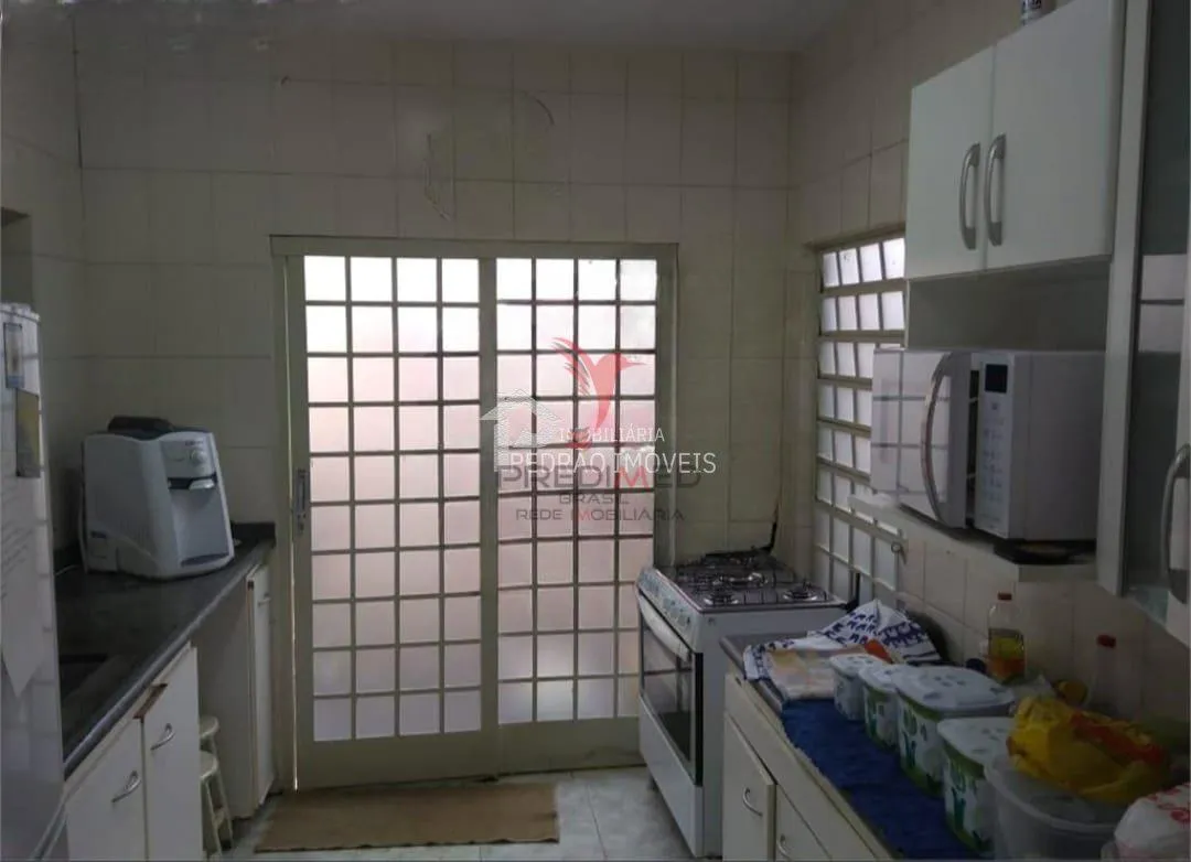 Imagem Casa de 2 quartos, 259m² no bairro Centro, em Lençóis Paulista
