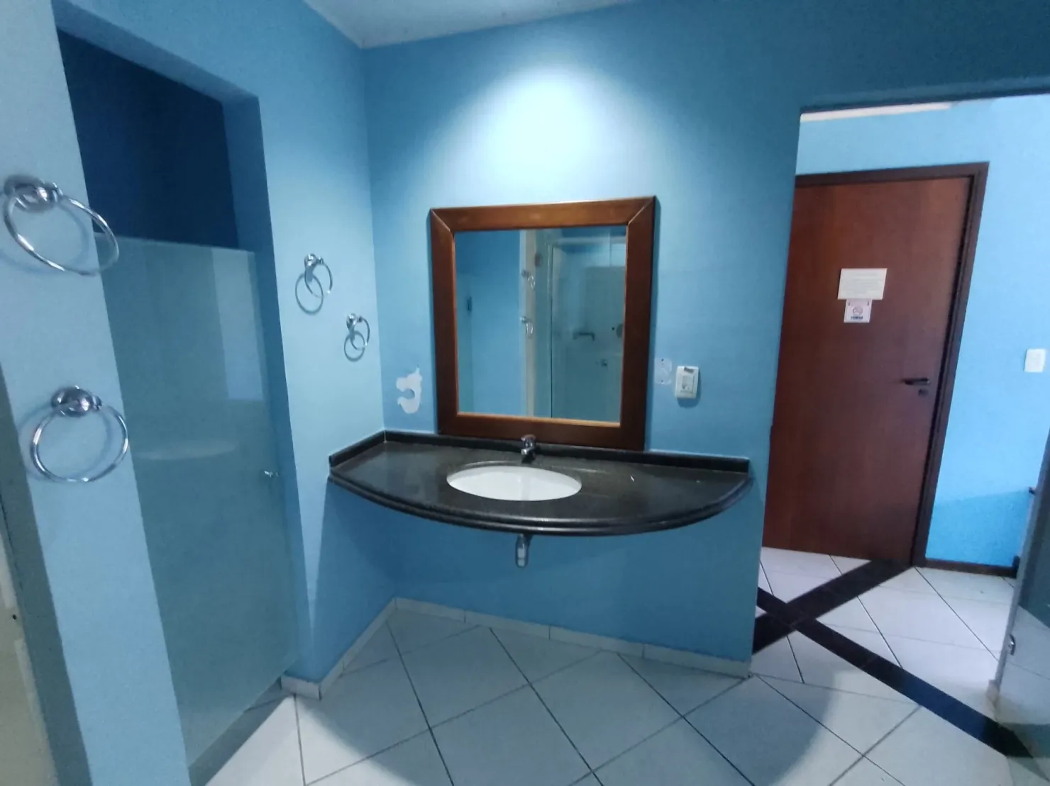 Imagem Comercial à venda 26 Quartos, 20 Suites, 33 Vagas, 23480M², Residencial e Comercial Cidade Morumbi, Pindamonhangaba - SP