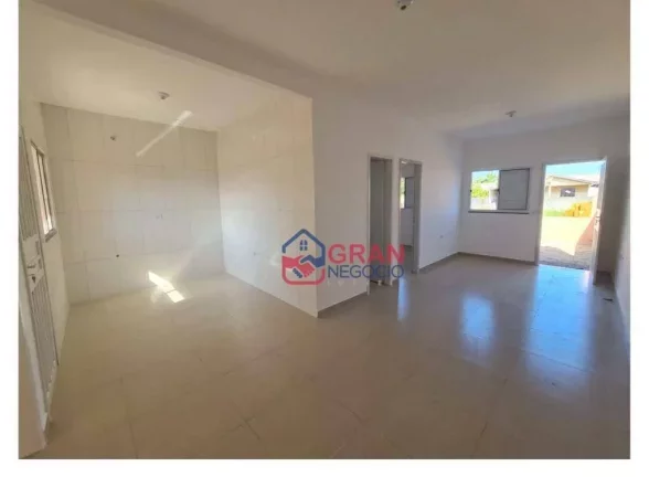 Imagem Casa com 2 dormitórios à venda em Matinhos