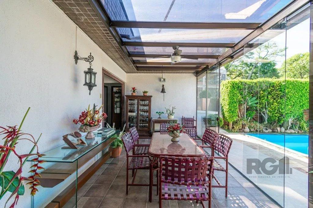 Imagem Casa de Condomínio em Santa Tereza