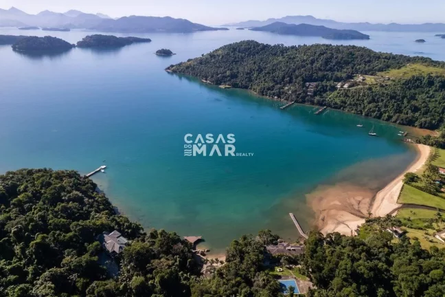 Imagem Casa de luxo à beira-mar em Angra dos Reis-RJ: 16 quartos, 16 suítes, 16 banheiros, 6 vagas de garagem, 200.000m² de área!