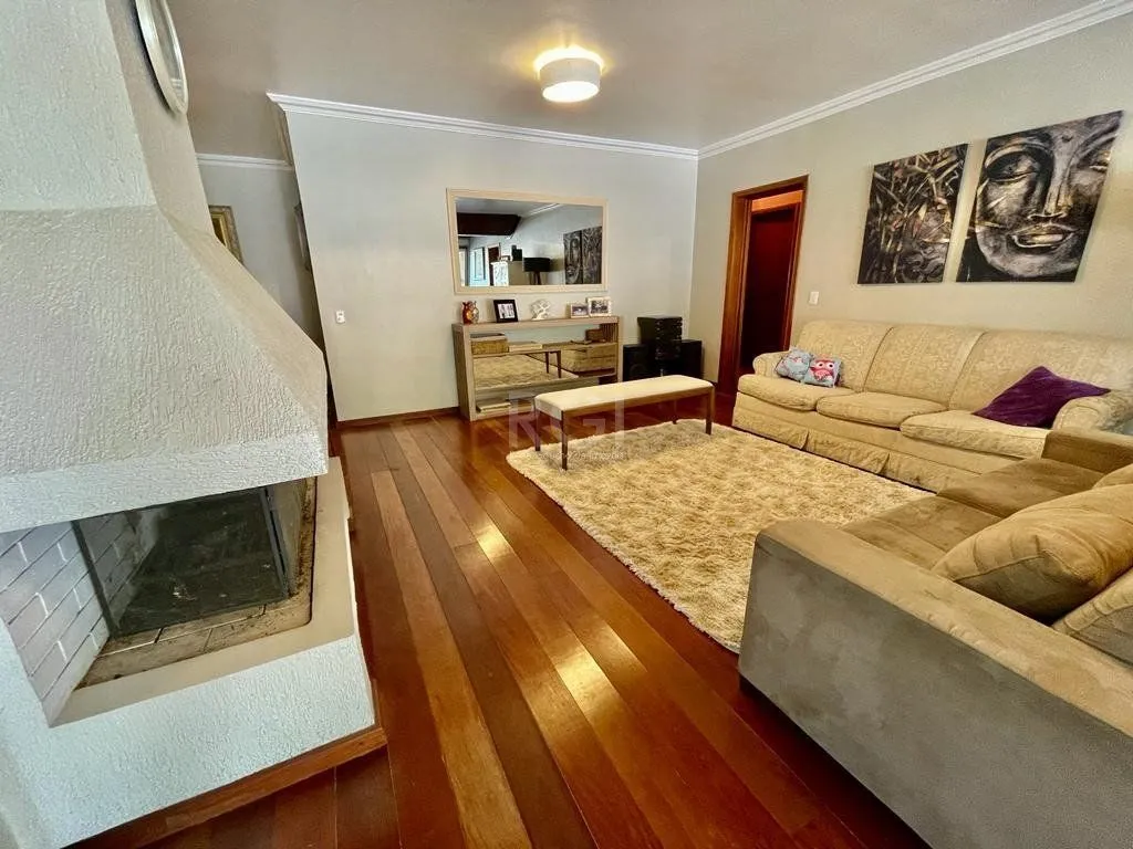 Imagem Casa para Venda - 187.9m², 4 dormitórios, 1 suite, 2 vagas - Pedra Redonda, Poa