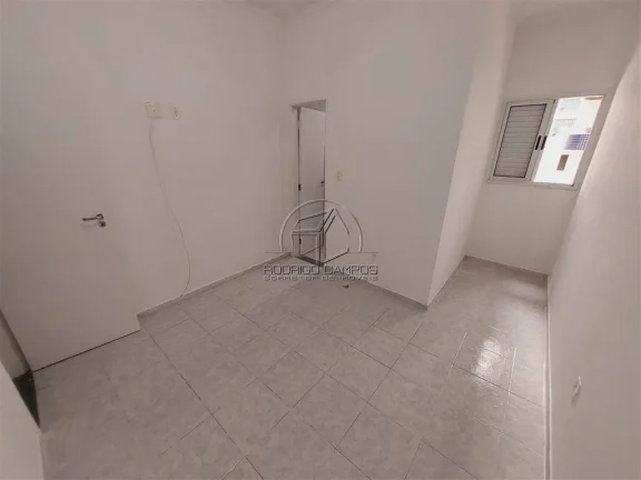 Imagem Espaçoso Sobrado em Condomínio no Forte, Praia Grande - 2 Suítes